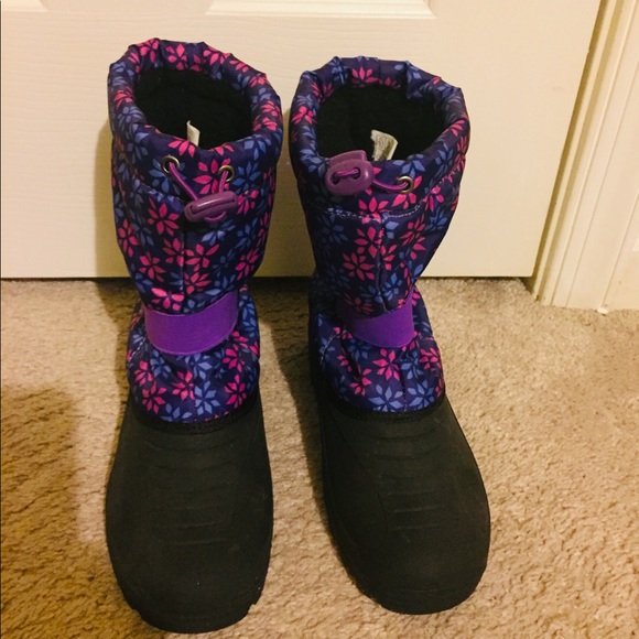 Brand new winter boots for girls - Picture 1 of 5